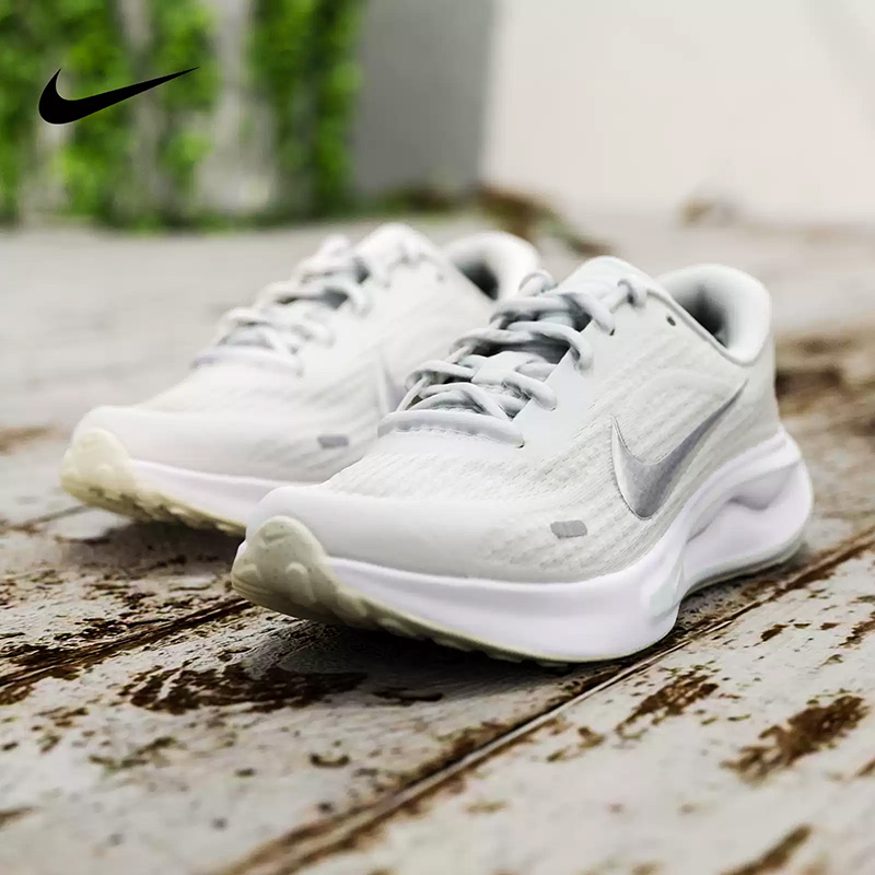 NIKE Women's New Style JOURNEY - đánh giá và giá Women Shoes Running Nike